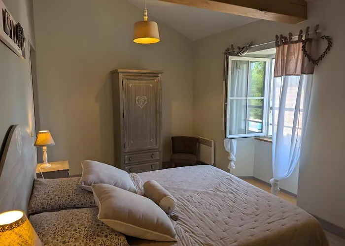 La Bonne Chauffe - La Longère Hébergement de vacances *