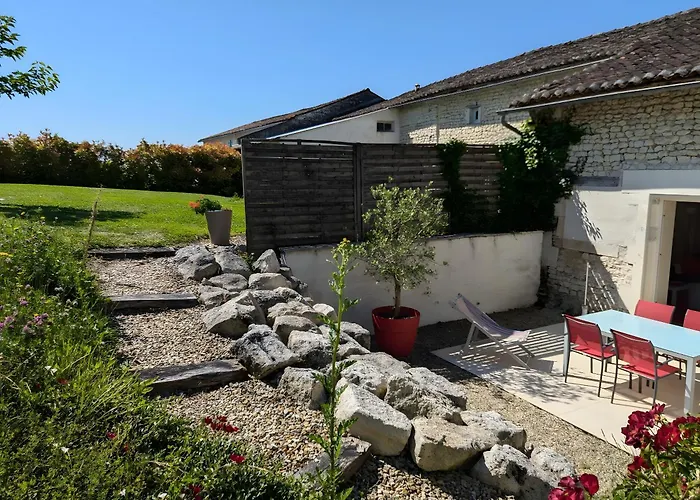 La Bonne Chauffe - La Longère Verrieres (Charente)