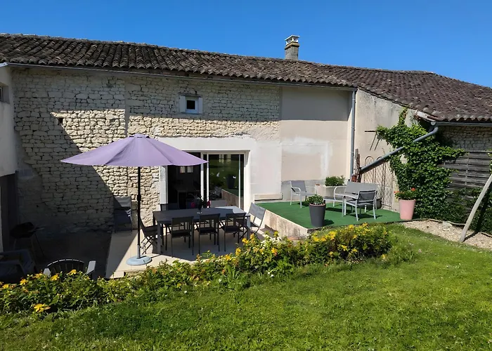 La Bonne Chauffe - La Longère Verrieres (Charente)